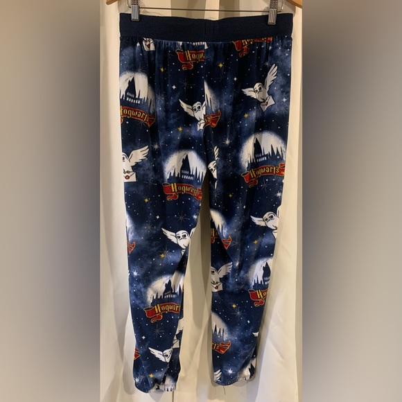 Harry Potter hogwarts sleep lounge pants size small - Picture 4 of 4